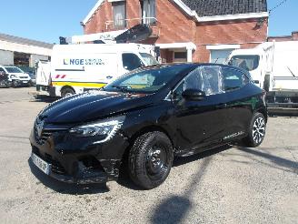 Coche accidentado Renault Clio  2021/11