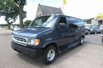 krockskadad bil bedrijf Ford USA Econoline 4.6 V8 DUBBELE CABINE BENZINE + LPG 1998/9