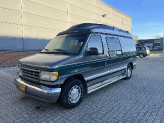 krockskadad bil auto Ford USA Econoline 5.7 V8 DUBBELE CABINE, LPG 1995/6