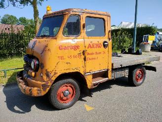 Ford F3 TAKELWAGEN 4X4 BENZINE, ZEER APARTE EN UNIEKE AUTO picture 1