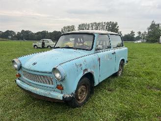 Coche accidentado Trabant P 601 S STATION / KOMBI RESTAURATIE PROJECT / OPKNAPPER 1981/11
