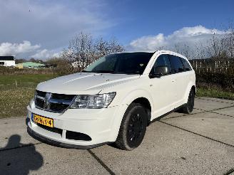 Schadeauto Dodge Journey 2.0 CRD SE AIRCO ENZ GOEDKOOPSTE VAN NL !! 2010/10