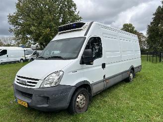 skadebil bedrijf Iveco Daily 35S14V 395 H2 MAXI KOELWAGEN / KOEL/VRIES AUTO TOT -19 GRADEN 2009/6