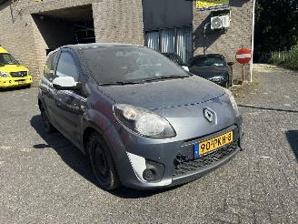 Renault Twingo 1.5 dCi Collection AIRCO, N.A.P. ENZ MOTOR SCHADE ! picture 11