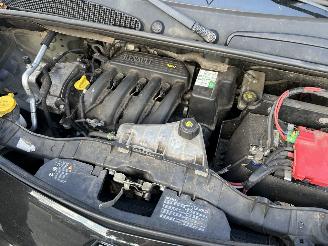 Renault Kangoo Fanily II 1.6-16v Expression Airco picture 28