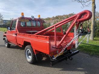 Toyota Landcruiser 70 4.2 6 CILINDER PICK-UP 4X4 TAKELWAGEN picture 3