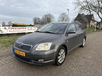 uszkodzony samochody osobowe Toyota Avensis 2.2 D-4D D-CAT WAGON LINEA LUNA  PRIJS IS INCL. BTW !!!! 2006/1
