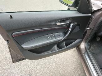 BMW 1-serie 114 I SPORT picture 6