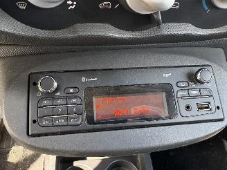 Renault Twingo 1.5 dci collection airco picture 8