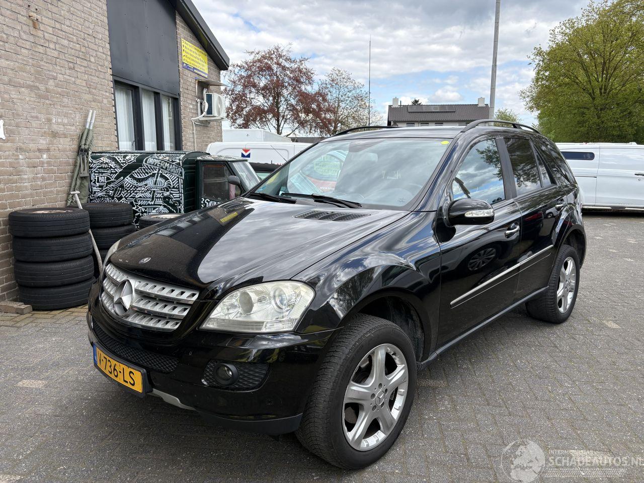 Mercedes Ml-klasse 320 CDI 4MATIC VAN UITVOERING