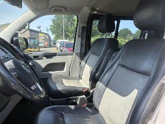 Volkswagen Transporter 2.0 TDI L2/H1 4MOTION DUBBELE CABINE TRENDLINE 132KW, XENON, NAVI, ENZ picture 6