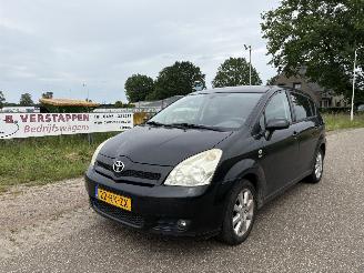 Vaurioauto  passenger cars Toyota Corolla-verso 1.8 VVT-i Luna AIRCO 5 PERSOONS UITVOERING 2005/6