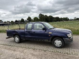 Toyota Hilux 2.5 d4-d 90 extra, open laadbak / pick-up 137,000 km N.A.P. picture 14