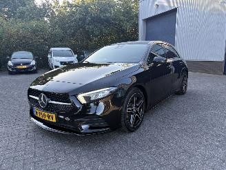 uszkodzony samochody osobowe Mercedes A-klasse 180 Business Solution AMG 2019/11