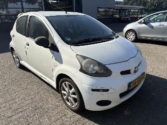 Toyota Aygo 1.0 5 deurs, airco picture 21