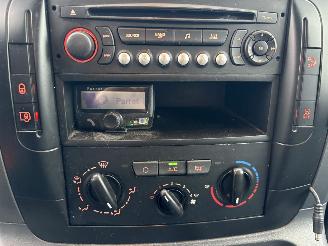 Peugeot Expert 229 2.0 HDI L2H1 Navteq 2, AIRCO, LINKS + RECHTS SCHUIFDEUR picture 9