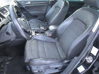 Volkswagen Golf 1.2 TSI High-Line Navi Schadevrij picture 10