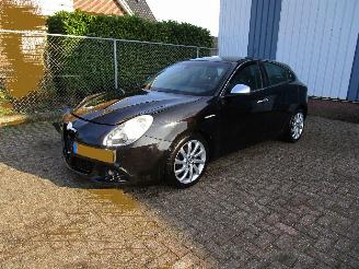 skadebil auto Alfa Romeo Giulietta 1.6 JTD M Clima Radio/CD 6-Bak 2010/6