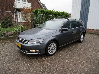 Voiture accidenté Volkswagen Passat 1.4 TSI Automaat High-Line Navi 2014/8