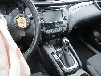 Nissan Qashqai 1.3 DIG-T Automaat Camera Navi picture 17