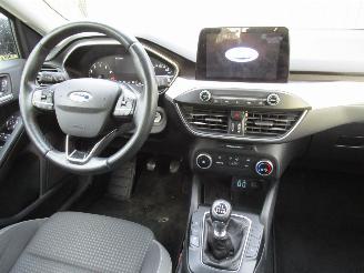 Ford Focus 1.0 Camera Navi Clima 6-Bak picture 10