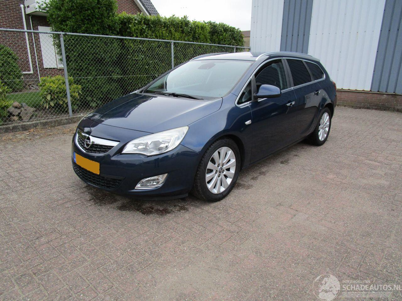 Opel Astra 1.6 Turbo Navi Clima 6-Bak