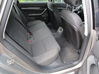 Audi A6 2.4 Sedan Navi Clima 6-Bak picture 14