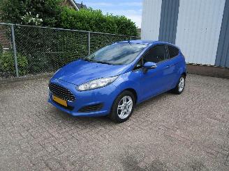 Schadeauto Ford Fiesta 1.0 Navi Clima 2012/12