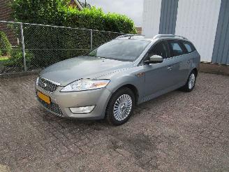 uszkodzony samochody osobowe Ford Mondeo 2.0 16V Navi Clima 80.000 KM 2010/9