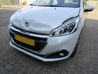 Peugeot 208 1.2 Navi Airco Parelmoer Wit 5-Drs picture 5