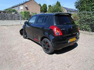 Suzuki Swift 1.3 Airco Radio/CD 5-Drs picture 2