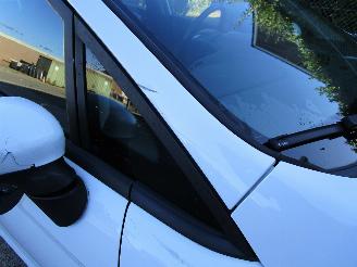 Ford Fiesta 1.0 Navi Airco 5-Drs picture 6