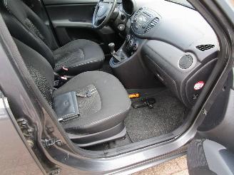 Hyundai I-10 Radio/CD picture 12