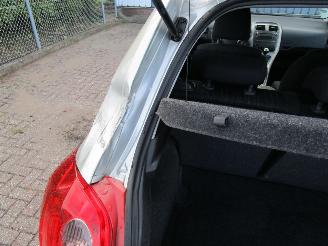 Toyota Auris 1.6 16V Airco Radio/CD 5-Drs picture 9