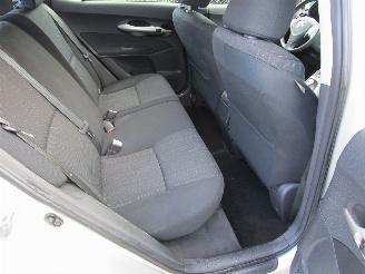 Toyota Auris 1.6 16V Airco Radio/CD 5-Drs picture 14