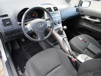 Toyota Auris 1.6 16V Airco Radio/CD 5-Drs picture 16