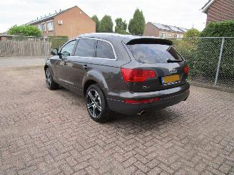 Audi Q7 4.2 FSI Quattro 5+2 picture 2