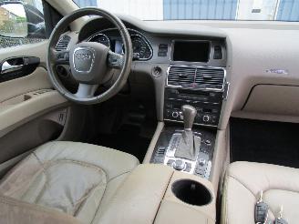 Audi Q7 4.2 FSI Quattro 5+2 picture 13