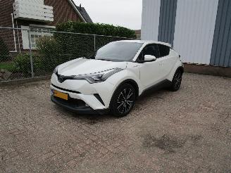 Voiture accidenté Toyota C-HR 1.8 Hybride Bi-Tone Parelmoer 2018/2