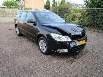 Skoda Octavia 1.6 TDI Clima Radio/CD 6-Bak picture 3