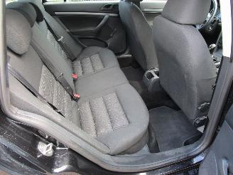 Skoda Octavia 1.6 TDI Clima Radio/CD 6-Bak picture 13