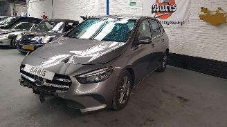 skadebil auto Mercedes B-klasse 1.3 B-160 TURBO 16V  BENZ 1.332CC 80KW 109PK 2020/10