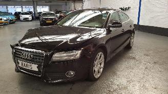 Voiture accidenté Audi A5 2.0 TFSI 16V  BENZ 1.984CC 132KW 179PK 2011/3