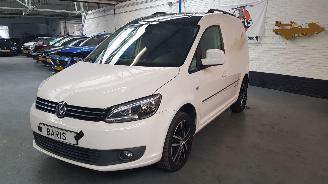 krockskadad bil auto Volkswagen Caddy 1.6 TDI 16V  DSL AUT 1.598CC 75KW 102PK 2014/2