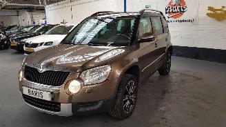 Auto incidentate Skoda Yeti 1.2 TSI 16V SUV  BENZ 1.197CC 77KW 105PK 2013/3