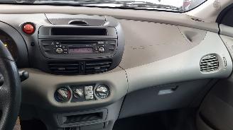 Nissan Almera-tino 2.0 16V AUTOMAAT CVT MPV  BENZ 1.998CC 100KW 136PK picture 10