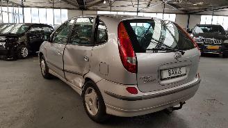 Nissan Almera-tino 2.0 16V AUTOMAAT CVT MPV  BENZ 1.998CC 100KW 136PK picture 6