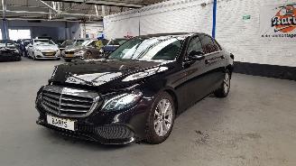 uszkodzony samochody osobowe Mercedes E-klasse E-200D 1.6 TURBO 16V AUT SEDAN 4DRS DSL 1.598CC 118KW 160PK 2019/9