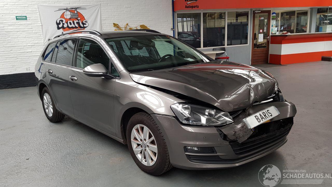 Volkswagen Golf 1.2 TSI 16V COMBI BENZ 1.197CC 63KW 86PK