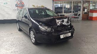damaged passenger cars Volkswagen Golf 1.2 TSI BLUEMOTION   BENZ 1.197CC 77KW 105PK 2011/1